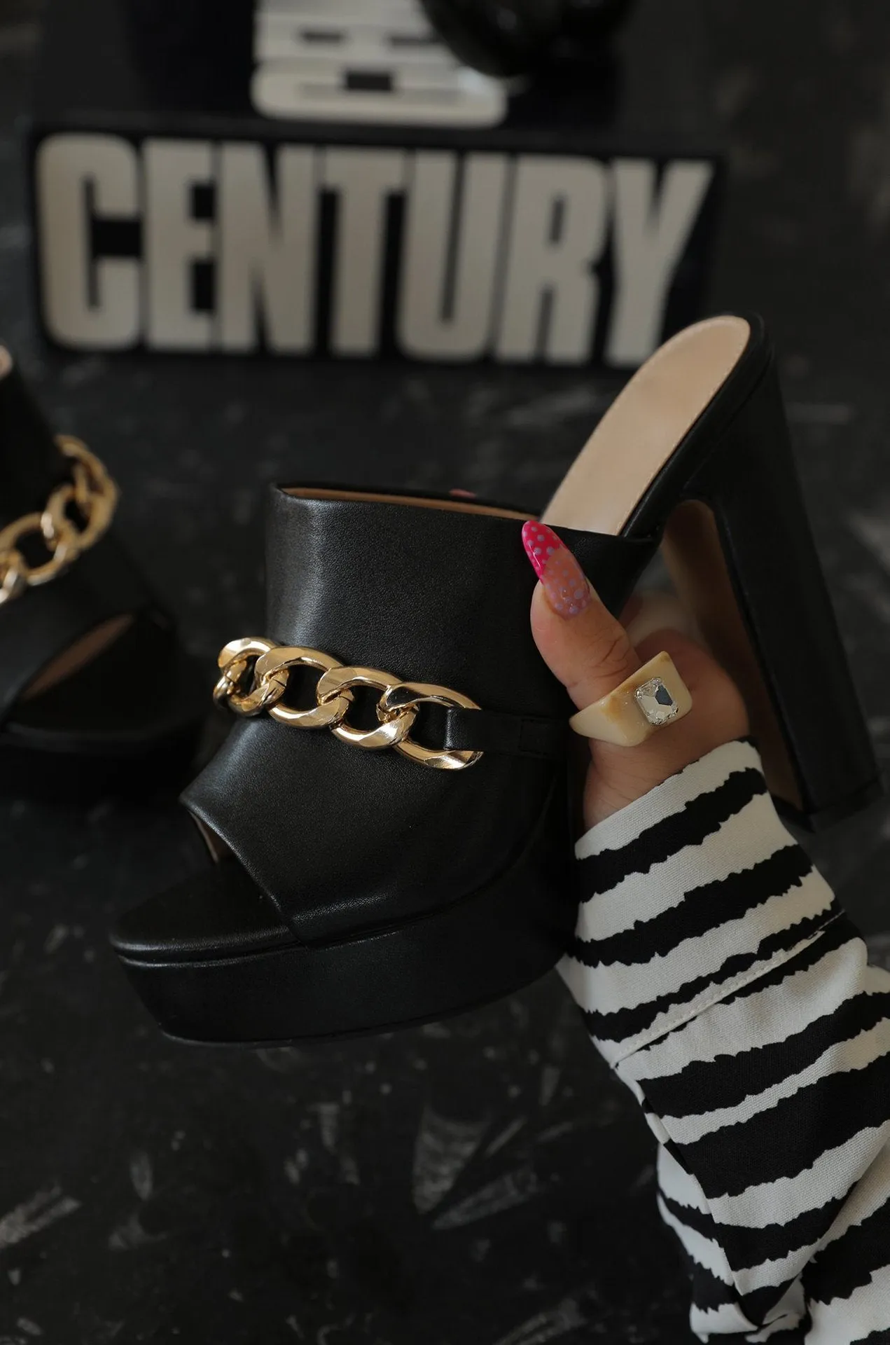 Amozae- Trendy Platform Sandals Chunky Super High Heels Women Chain  Shoes Slingback Peep Toe Slippers   Brief Sandalias Mujer