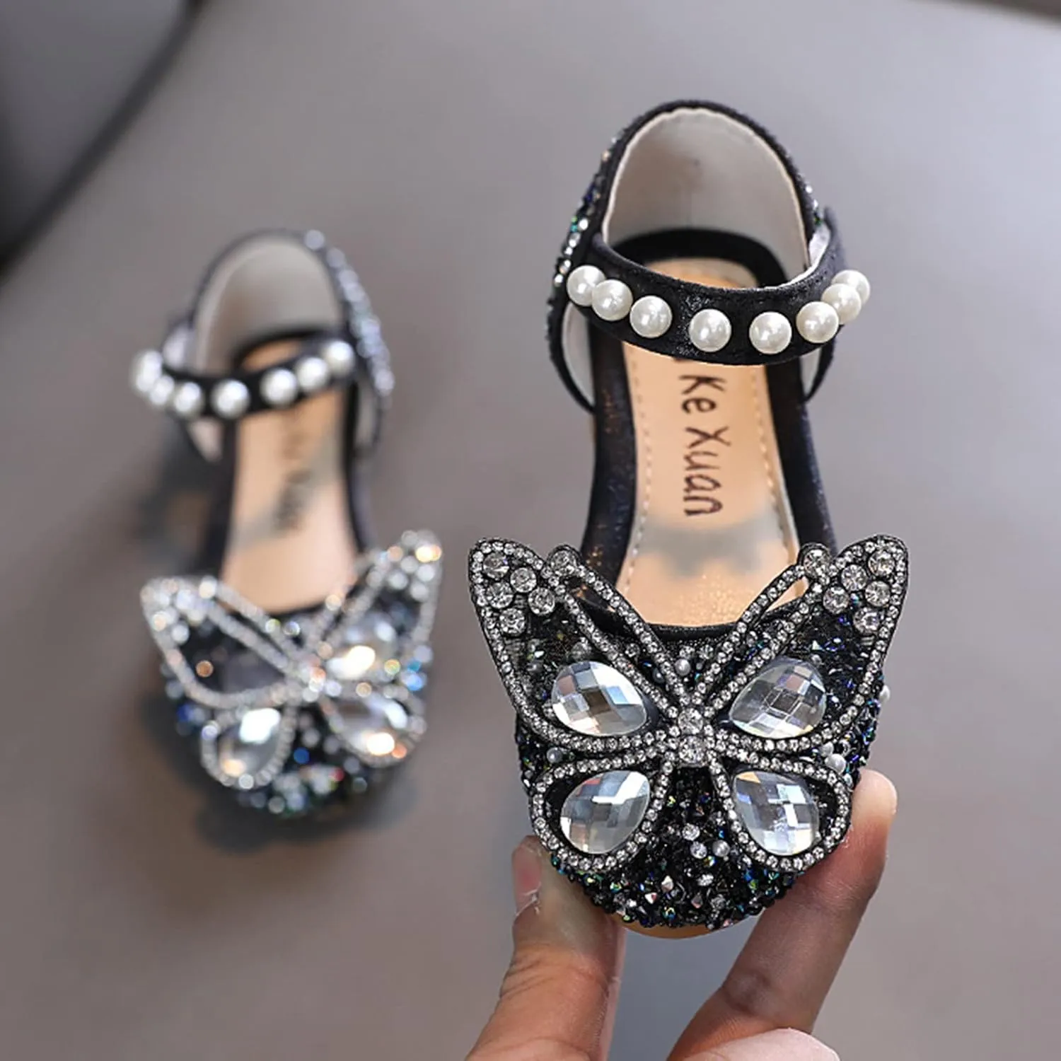 Baby Girls Princess Sandals Children Girls Butterfly Glitter Low Heel Flats Kids Teens Rhinestone Pearl Casual Shoes