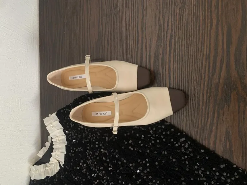 Chunky Heel Cap Toe Faux Leather Mary Jane Pumps