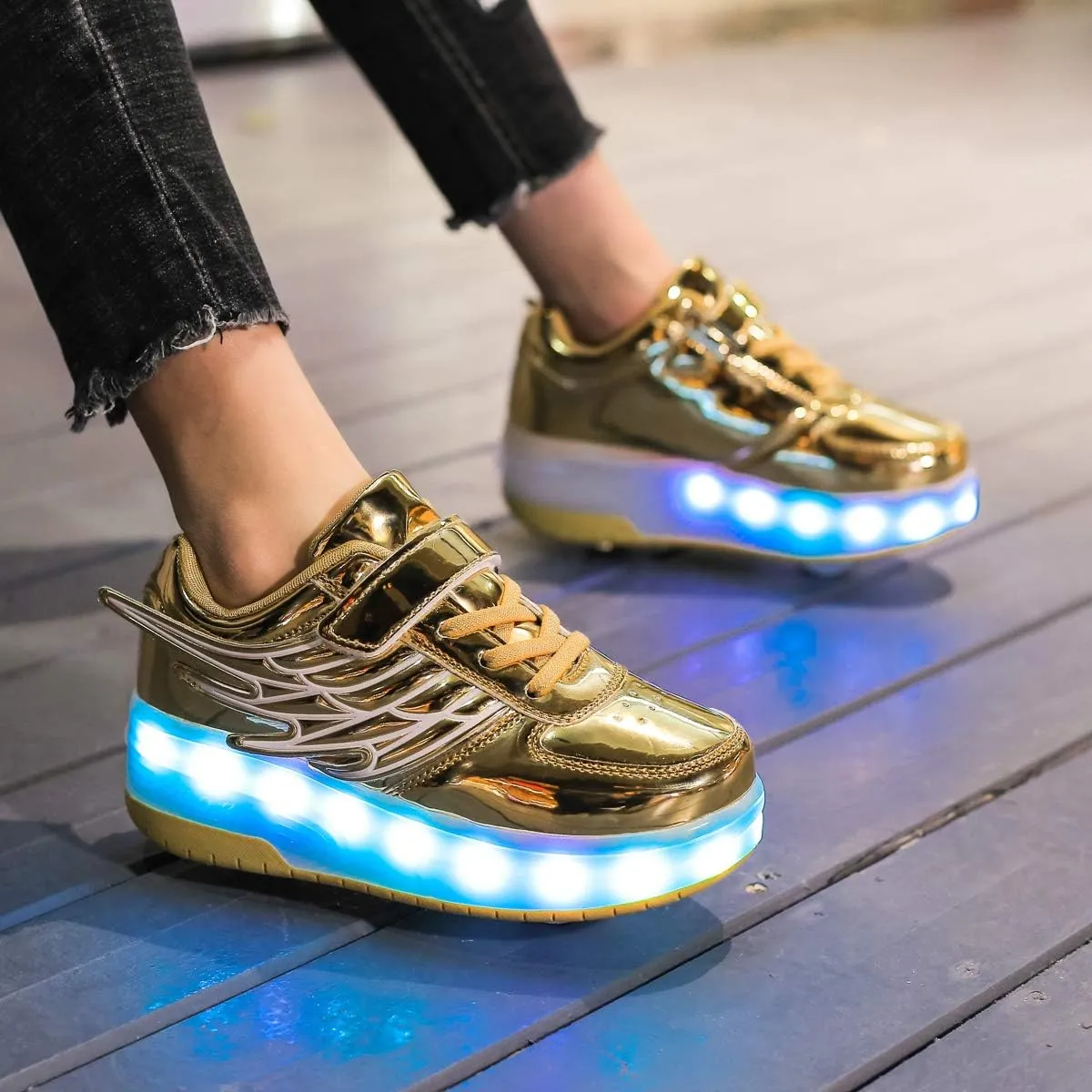 Ehauuo Unisex Roller Shoes Kids Sparkling Wheels Shoes Girls Light up Roller Skates Sneakers Boys Rechargeable Flashing Sneakers for Gift