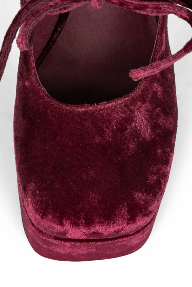 Jeffrey Campbell  Women's Yara Red M