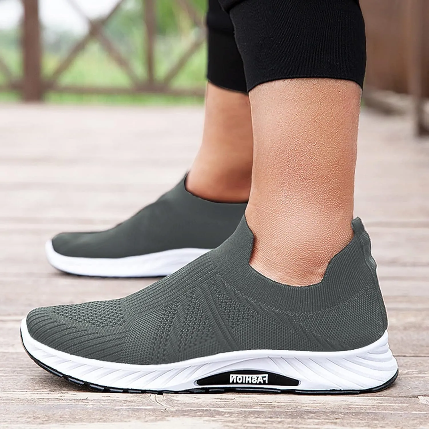 Wedges Slip on Men's Fashion Casual Outdoor Breathable Leisure Shoes Men's Sneaker Roller Skates for Men
