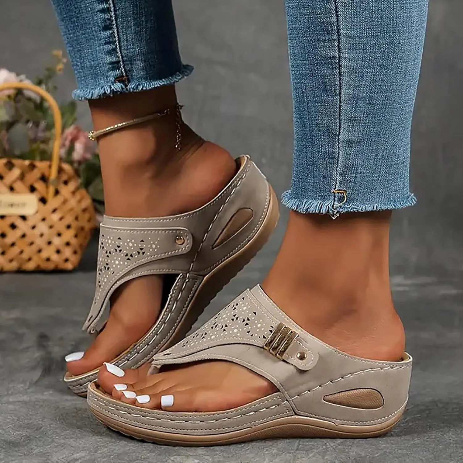 ZSpzx Orthopedic Sandals for Women,Women's Orthotic Dressy Summer 2025 Arch Support Flip Flops Womens Flat Open Toe Casual Slip on Sandals Beach Boho Sandals Comfortable Outdoor Walking Shoes